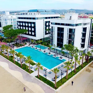 Royal G Max Hotel